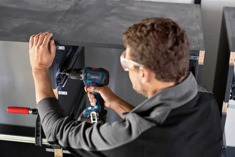Akumuliatorinis suktuvas-gręžtuvas BOSCH GSR 18V-55 2x5,0Ah
