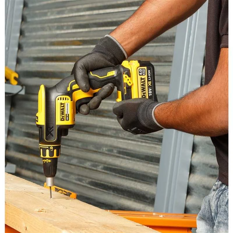 Suktuvas DeWalt DCF620N; 18 V (be akumuliatoriaus ir pakrovėjo)
