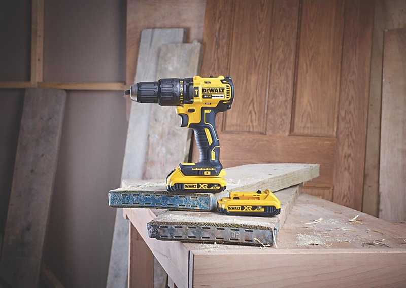 Grąžtas Akumuliatoriniai smūginiai gręžtuvai Dewalt DCD778D2T-QW, 18 V, 2 Ah