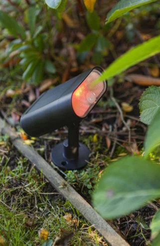 Lutec ŠVIESTUVAS SIENINIS SU SAULĖS BAT MESH 7W 500LM RGBW IP44