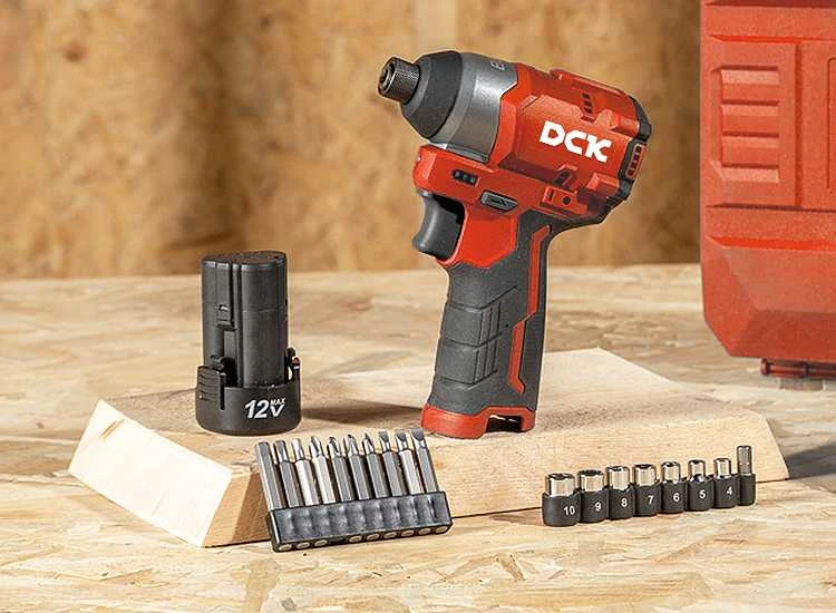 Akumuliatorinis bešepetėlinis smūginis suktukas 12V, KDPL04-8Z, DCK (be baterijos ir įkroviklio)