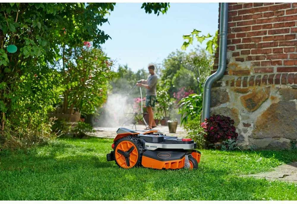 Worx Landroid Vision L1600 bevielis vejos pjovimo robotas