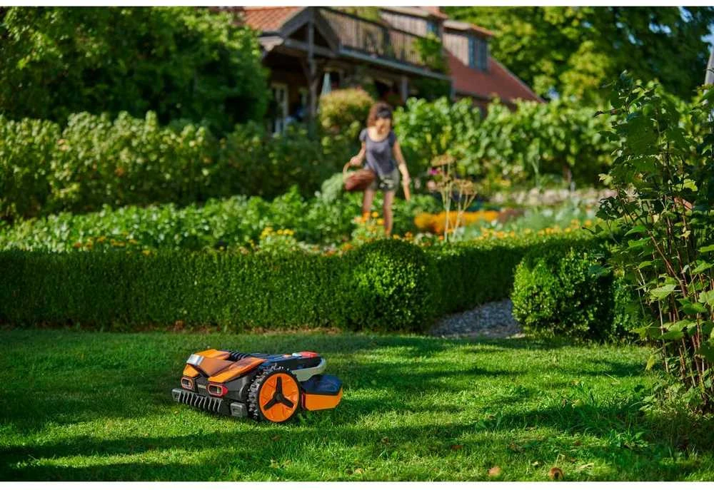 Worx Landroid Vision L1600 bevielis vejos pjovimo robotas