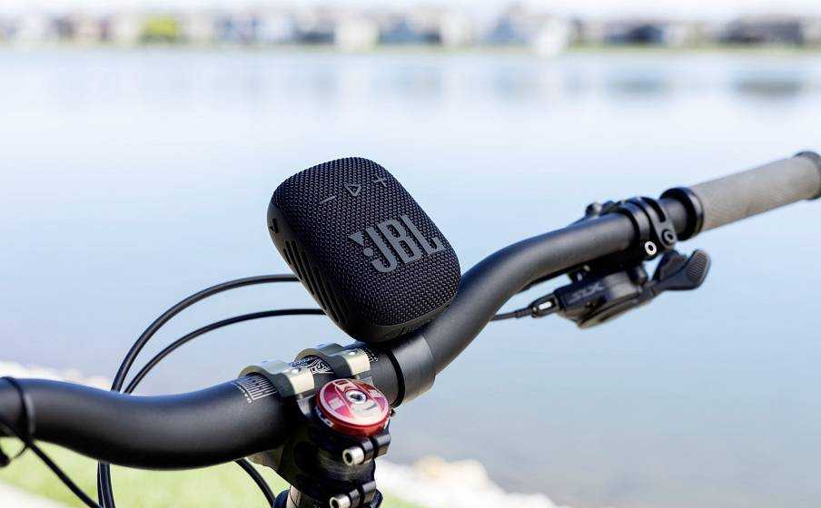 JBL Wind3S nešiojama kolonėlė, Juodos spalvos