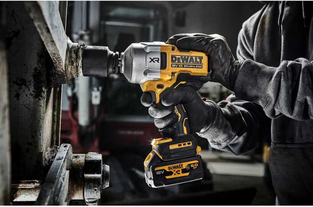 Grąžtas Akumuliatorinis smūginis veržliasukis Dewalt DCF961N-XJ, 18 V