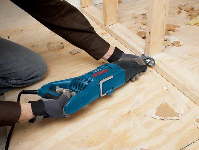 Bosch Universalus pjūklas GSA 1100 E