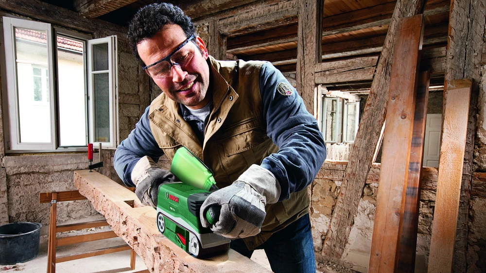 Bosch PBS 75 A Juostinis šlifuoklis