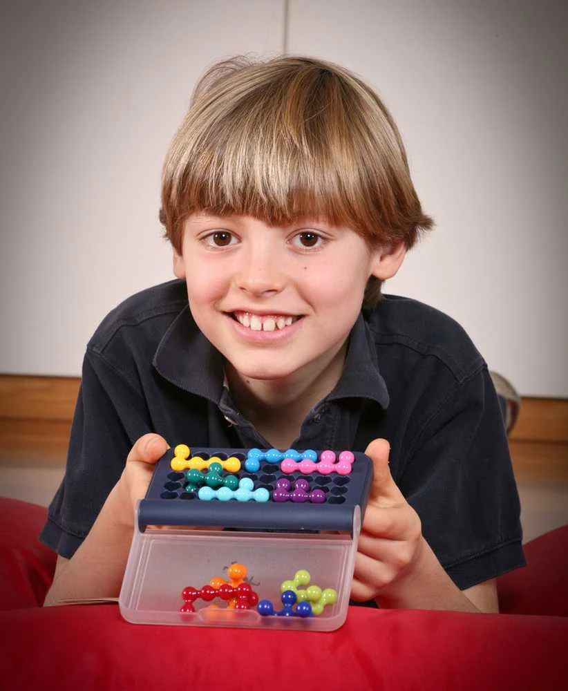Stalo žaidimas BRAIN GAMES Smart Games IQ fit