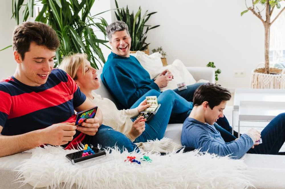 Loginis stalo žaidimas Smart Games IQ-Six Pro (lietuvių k.)