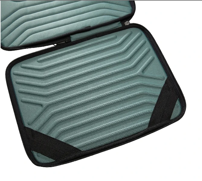 Case Logic Vigil 11 "Juoda