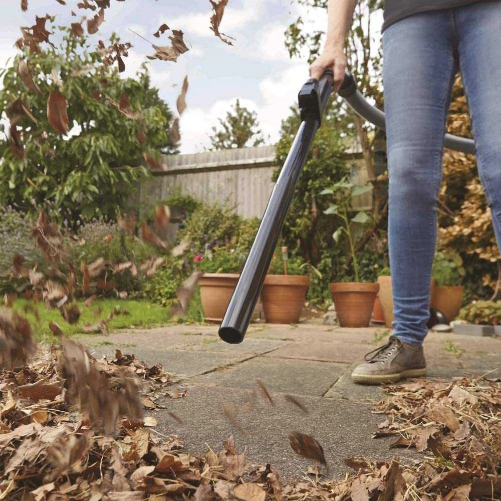 Black & Decker Juodas & Decker Dulkių siurblys WET/DRY BXVC15PE Su maišeliu, Galia 1200 W, Dulkių talpa 15 L, Juodas/Oranžinis