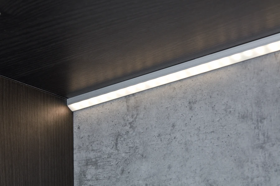 Cezar Profilis ALU LED 14x7mm Sidabrinis 1m