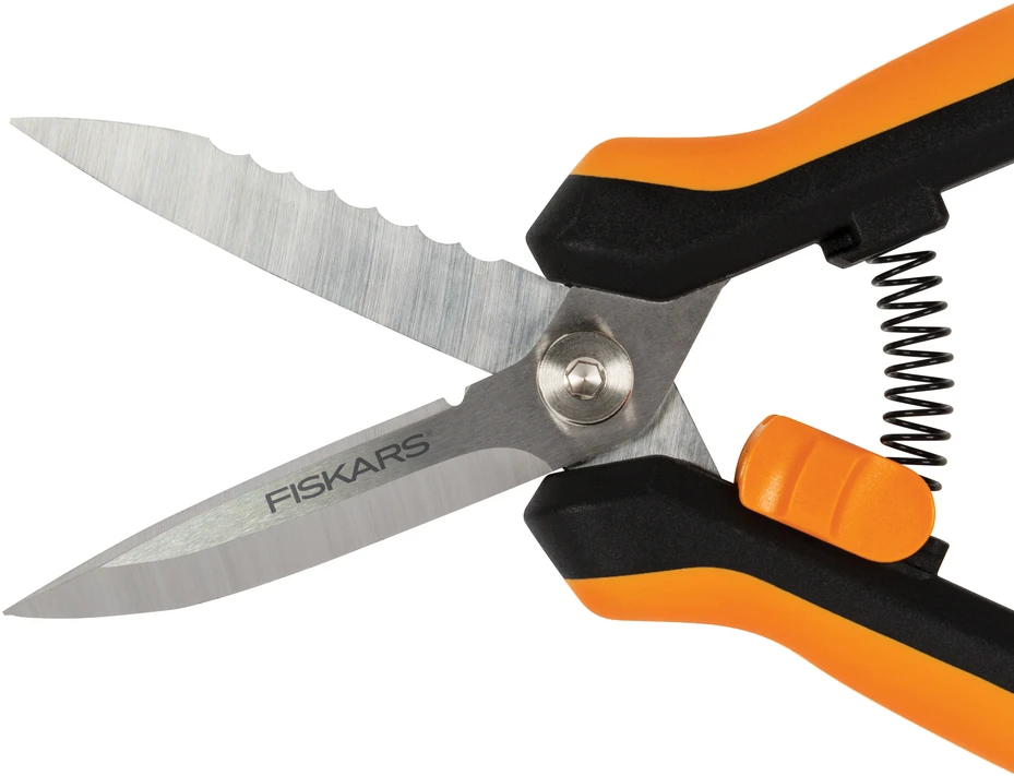 Fiskars Solid™ Daugiafunkcinis kirpiklis (SP320)