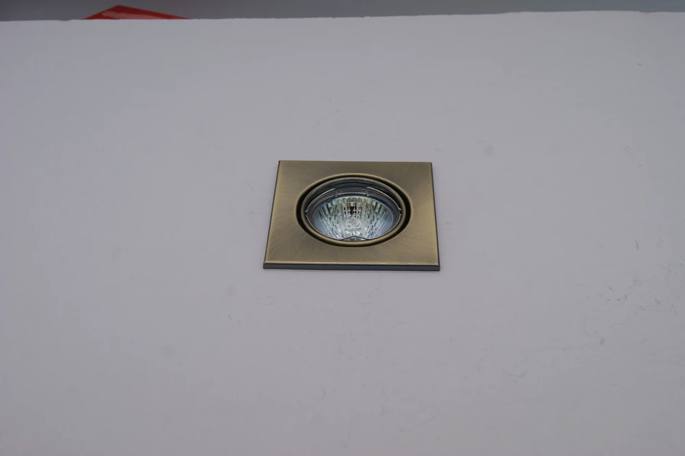 Dekoratyvinis šviestuvas BESK 87x87x27mm