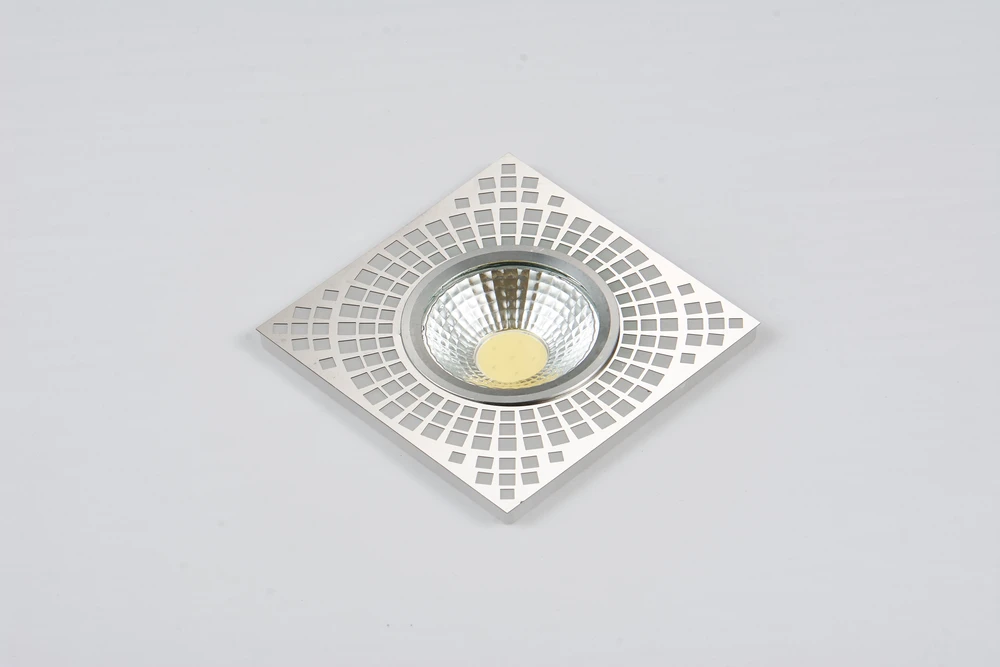Dekoratyvinis šviestuvas BESK 100x100x20mm