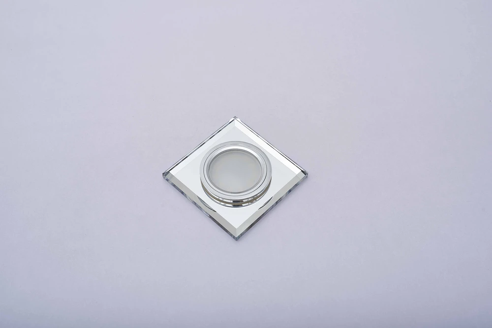 Dekoratyvinis šviestuvas BESK 90x90x20mm