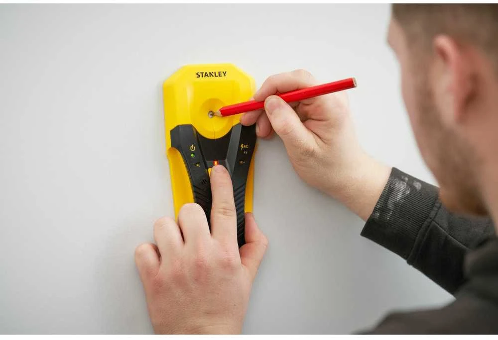 Metalo, laidų ir medienos ieškiklis Stanley S2 STHT77588-0
