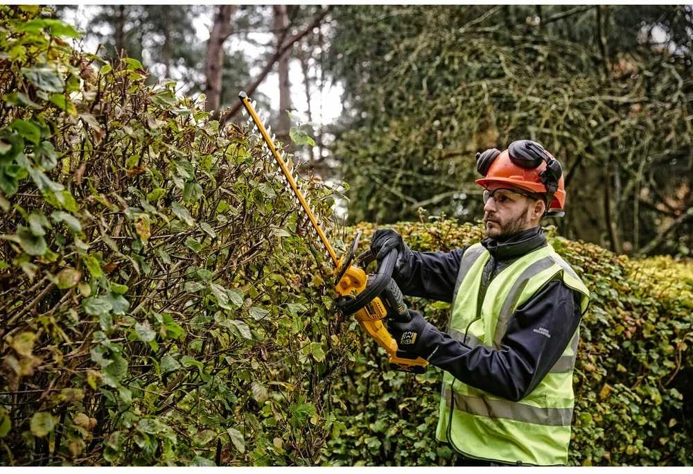 DEWALT gyvatvorių žirklės DCMHT563N 18V 55cm be akumuliatoriaus ir kroviklio