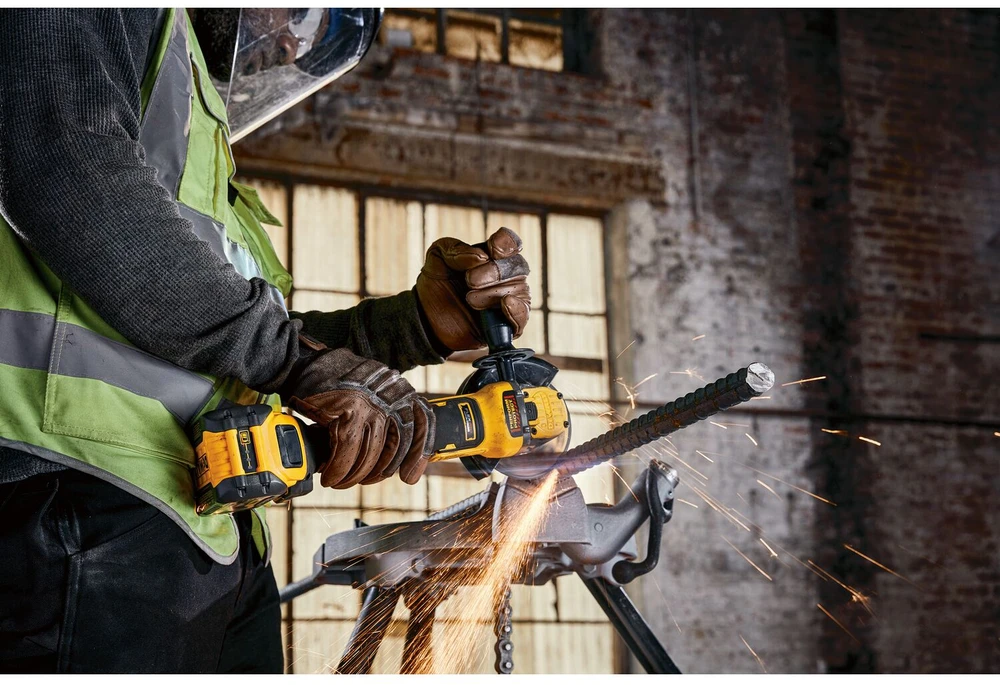 Dewalt kampinis šlifuoklis DCG416VSN, 18V, 125mm, be akumuliatoriaus ir kroviklio