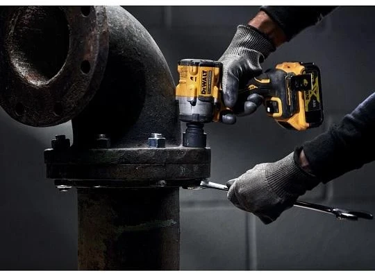 Akumuliatorinis smūginis veržliasukis DeWalt DCF921N-XJ, 18 V, 406Nm. 1/2" be akumuliatoriaus ir kroviklio