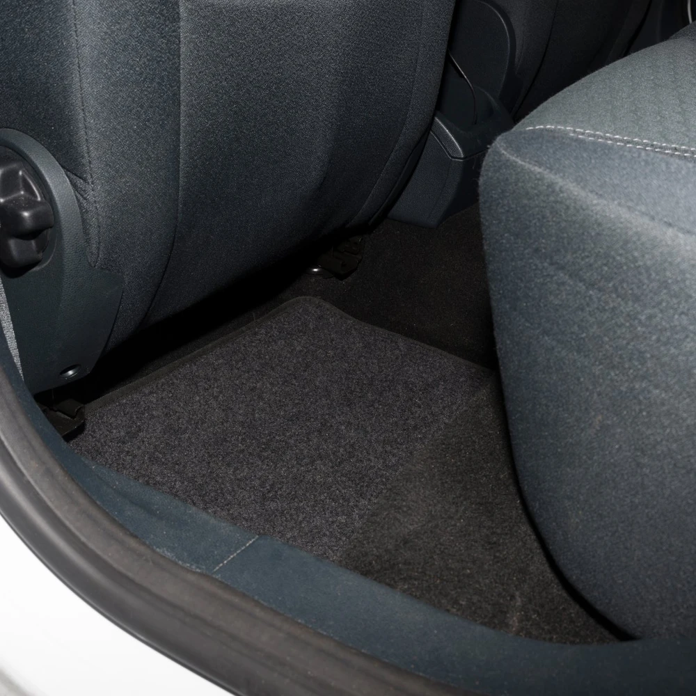 Kilimėliai automobiliui 4 vnt. 68x44-44x33 cm PP DUNLOP 871125209131