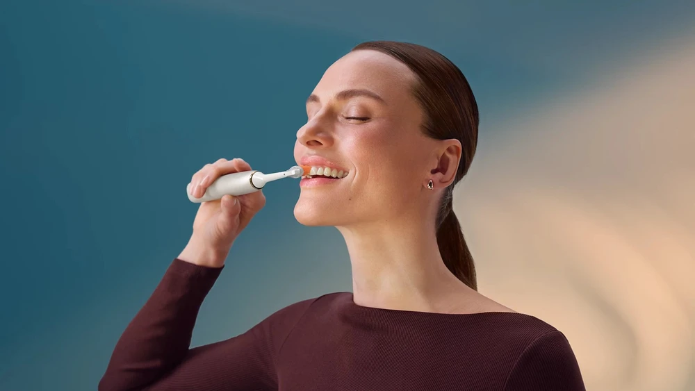 Elektrinis dantų šepetėlis Philips Sonicare DiamondClean 9000 HX9911/23, Baltas
