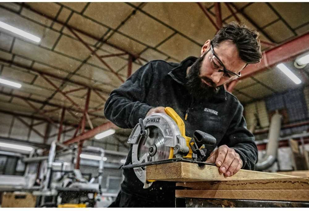 Diskinis pjūklas 1350W DEWALT DWE560