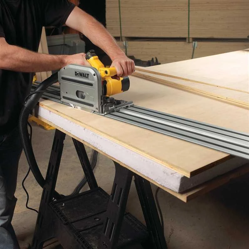 Elektrinis diskinis pjūklas Dewalt DWS520KTR-QS, 1300 W, 165 mm, su liniuote
