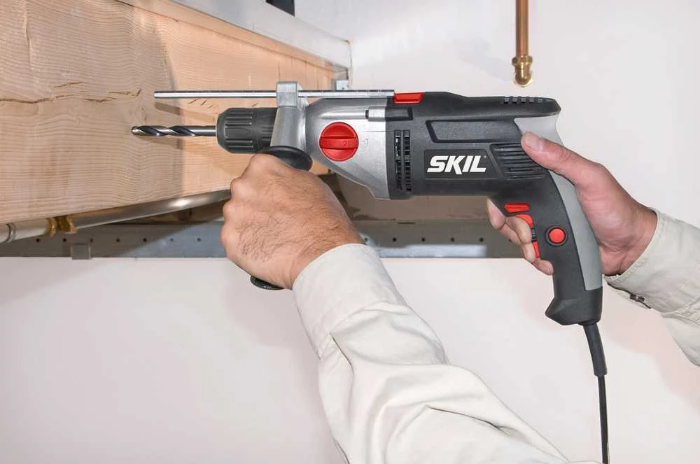 Smūginis gręžtuvas „SKIL 1024AA“ 900 W dėkle