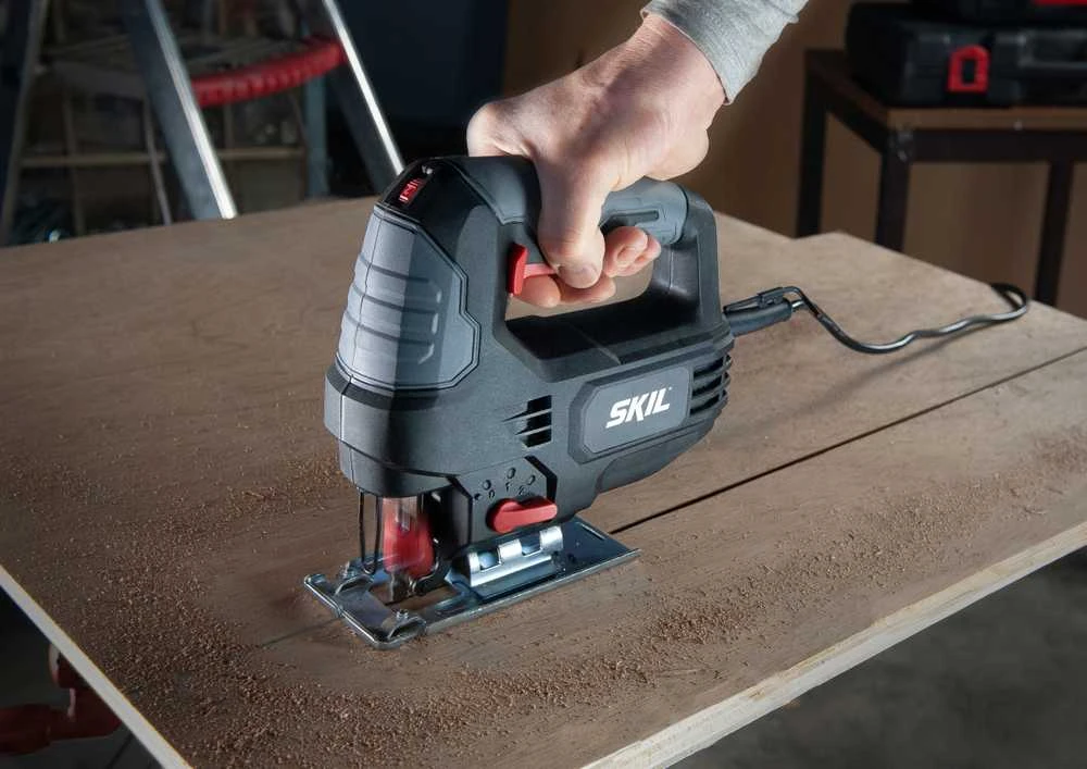 Skil SKI siaurapjūklis 4390 AA 710W + 1 BLADE