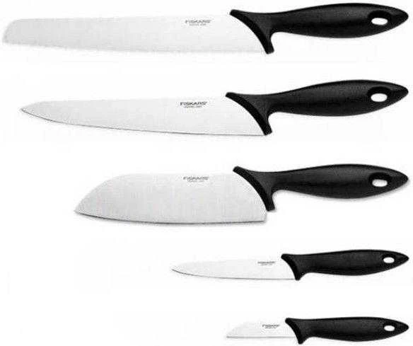Fiskars "Essential" penkių peilių rinkinys su dėklu