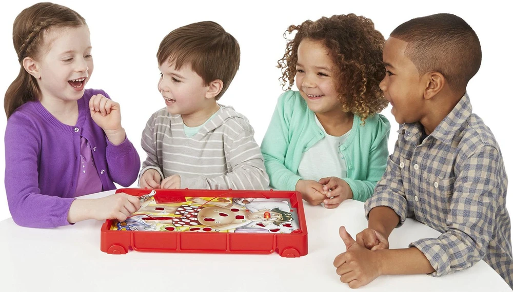 Hasbro_Gamin HASBRO GAMING OPERATION Stalo žaidimas
