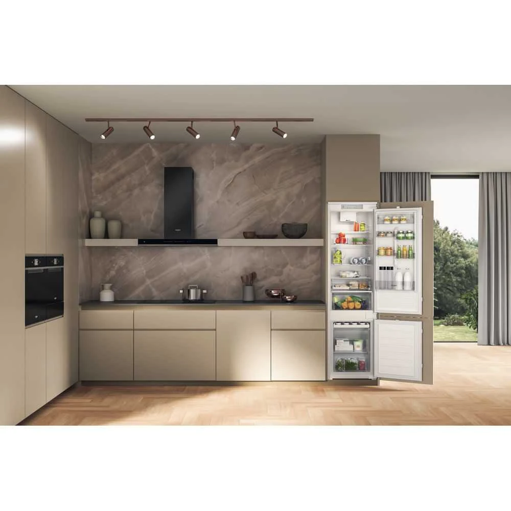 Įmontuojamas šaldytuvas Whirlpool WHC20D023B1 SF