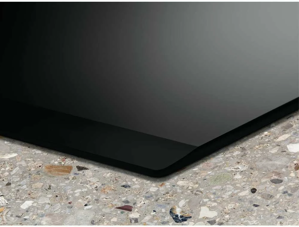 Induction cooktop Electrolux LIV6343 (3 fields, juodos spalvos)