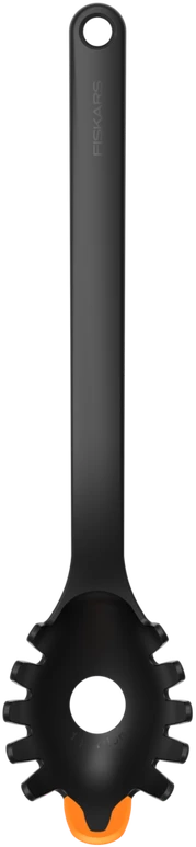 Šaukštas makaronams Fiskars 1027301, 37 cm, juoda sp./oranžinė sp.