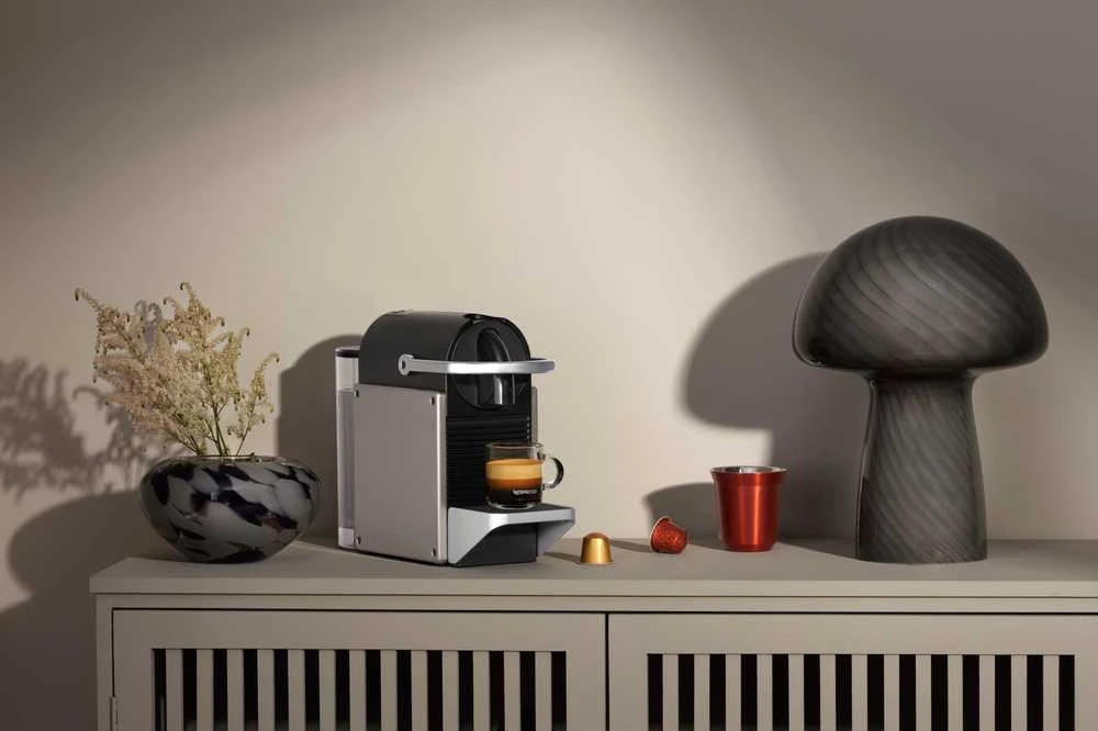 Kavos aparatas DELONGHI Nespresso Pixie EN127.S