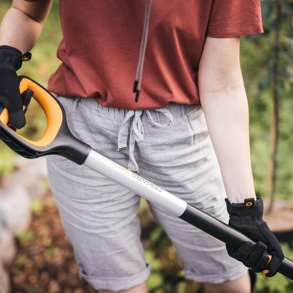 Fiskars Xact™ kastuvas smailas