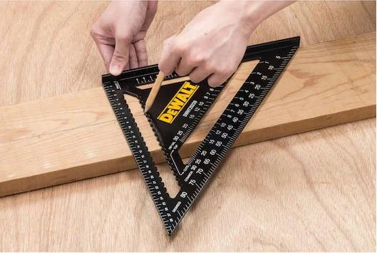 Lāpstiņa DeWalt DWHT25228-0. 30 cm