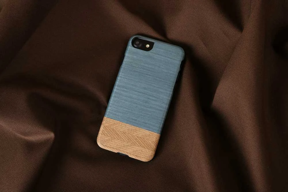 MAN Juodas telefono dėklas iPhone 7/8/SE (2020)