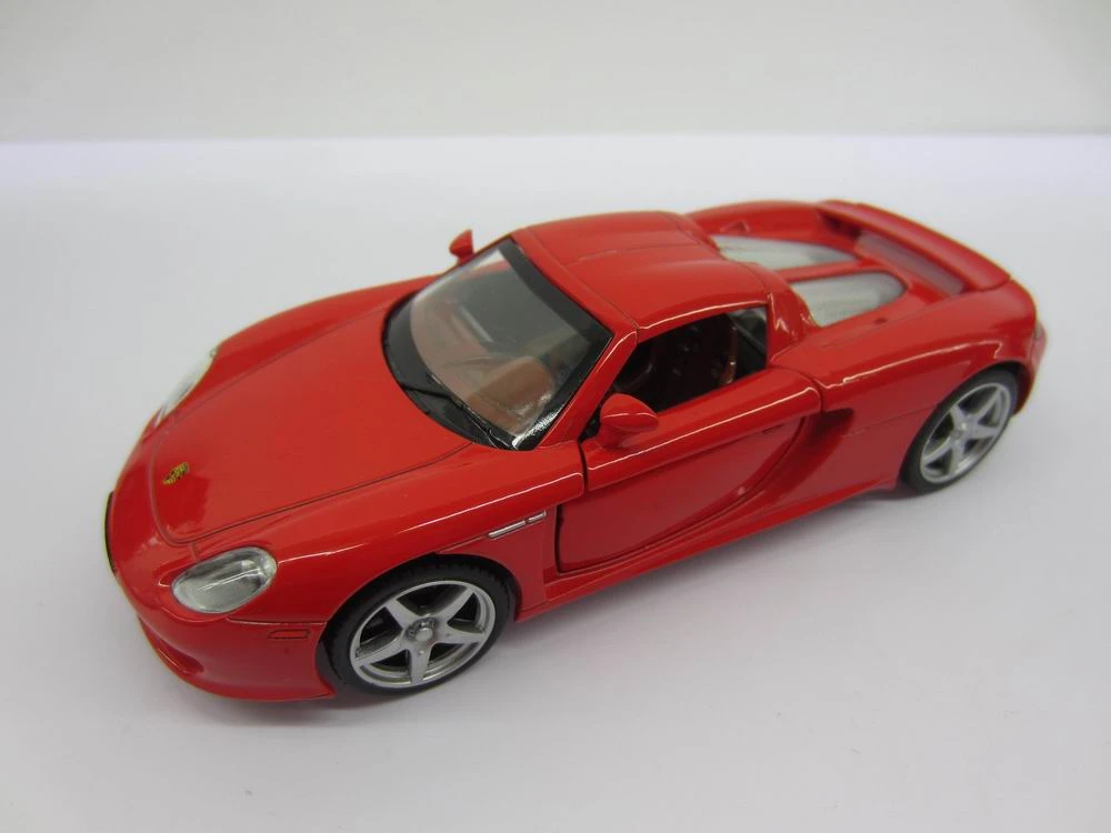 MSZ Automobilis Porsche Carrera GT, 1:32