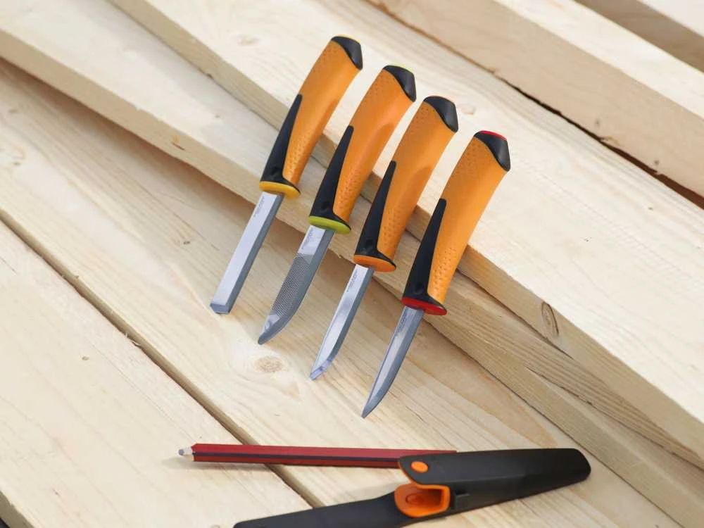 Fiskars Universalus peilis 1023618