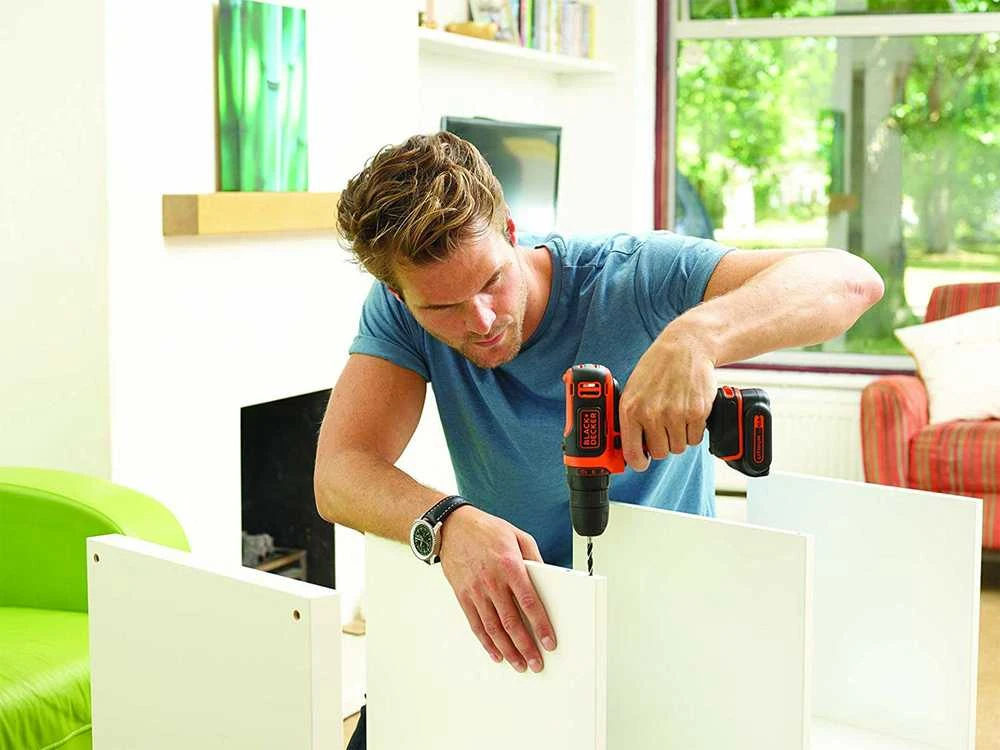 Akumuliatorinis suktuvas-gręžtuvas Black & Decker BDCDD12-QW 12V 1,5Ah