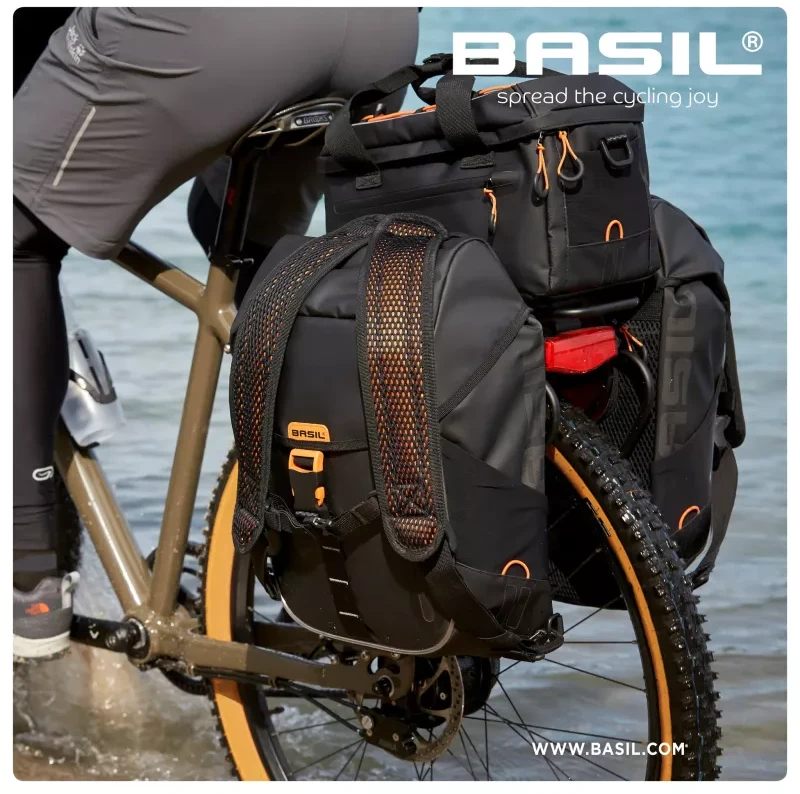 Krepšys ant bagažinės Basil Miles Tarpaulin Trunkbag 32 x 20 x20,5 cm juodas