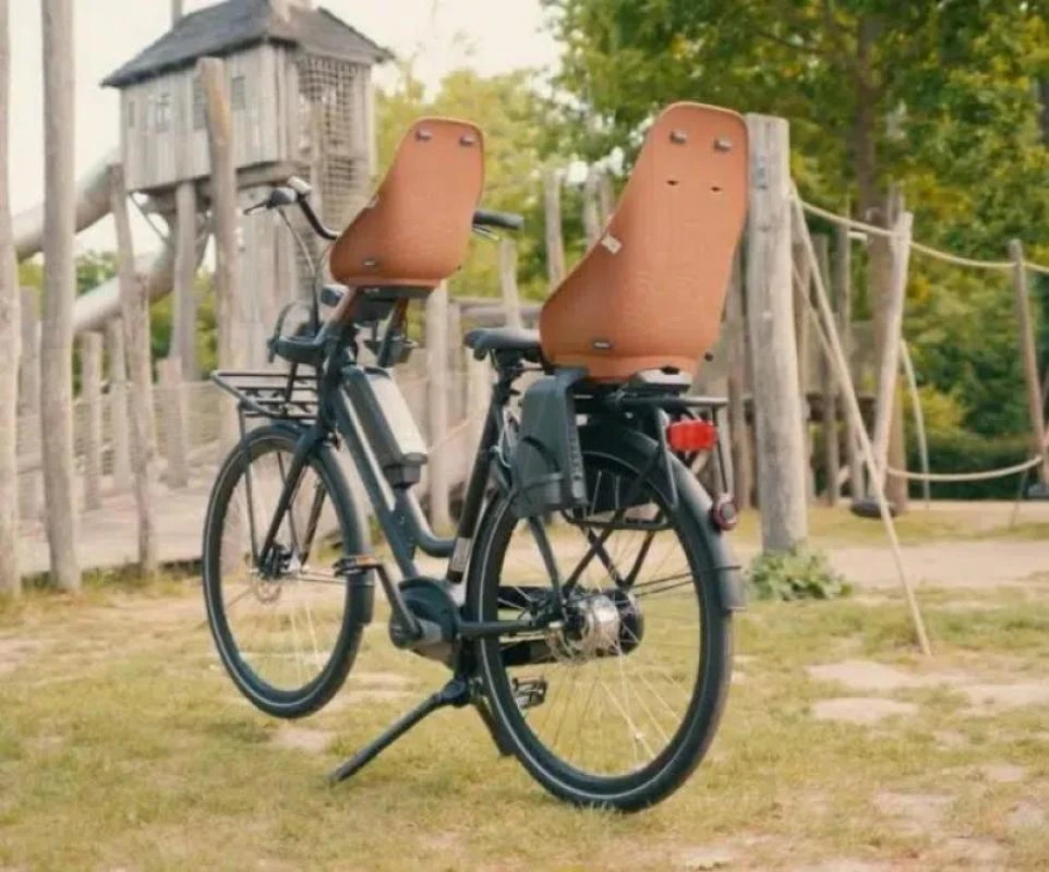 None Vaikiška kėdutė URBAN IKI Ta-ke BIO, Haniwa Brown/Bincho Juodas, bagažo lentynai