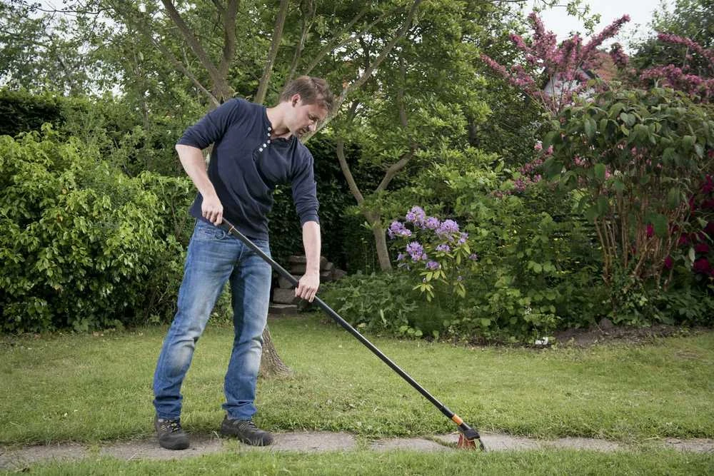 Fiskars QuikFit kiemo šepetys 1001417