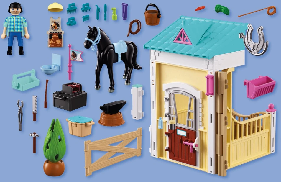PLAYMOBIL - Small Stable with Farrier (72131)