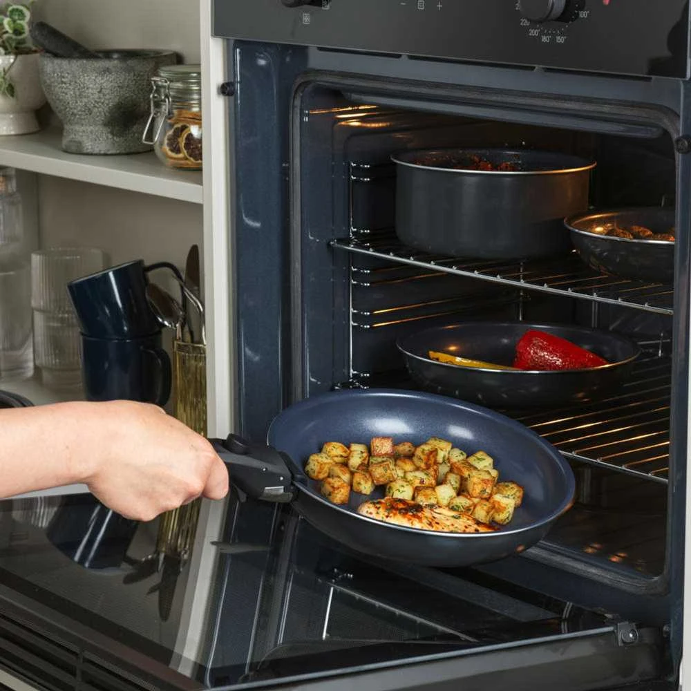 Russell Hobbs RH03321EU7 keptuvių rinkinys, 8 vnt.