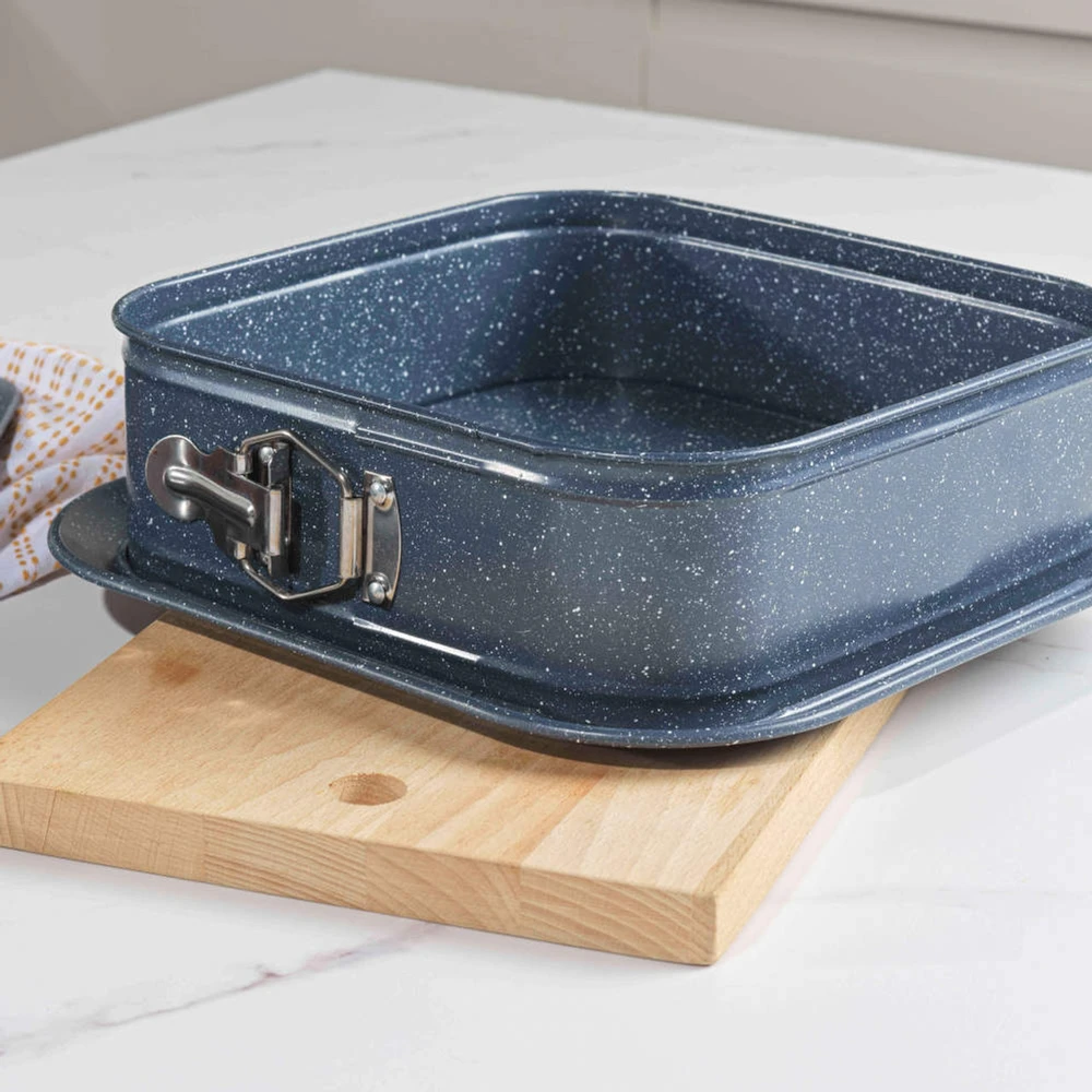 Russell Hobbs RH03425EU7 „Nightfall Stone“ kvadratinė kepimo forma su nuimamu dangčiu, 27 cm