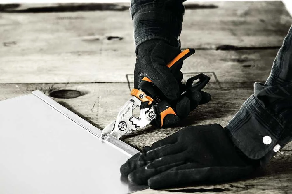Fiskars PowerGear Aviation skardos žirklės "buldogas"