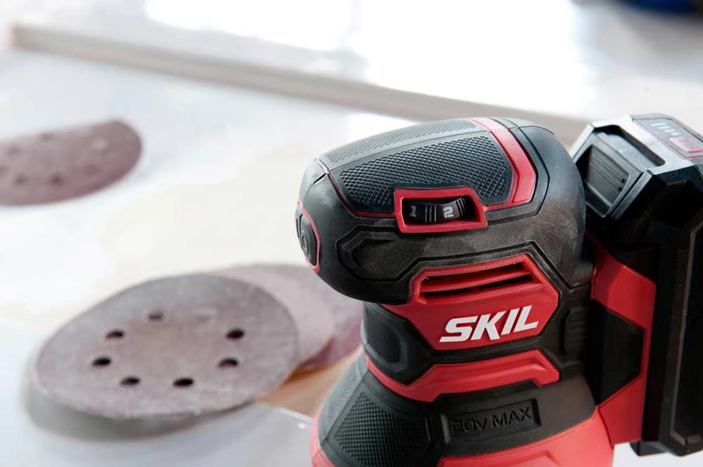 Skil Red Ekscentrinis šlifuoklis Skil 3745 CA; 20 V (be akumuliatoriaus ir pakrovėjo)